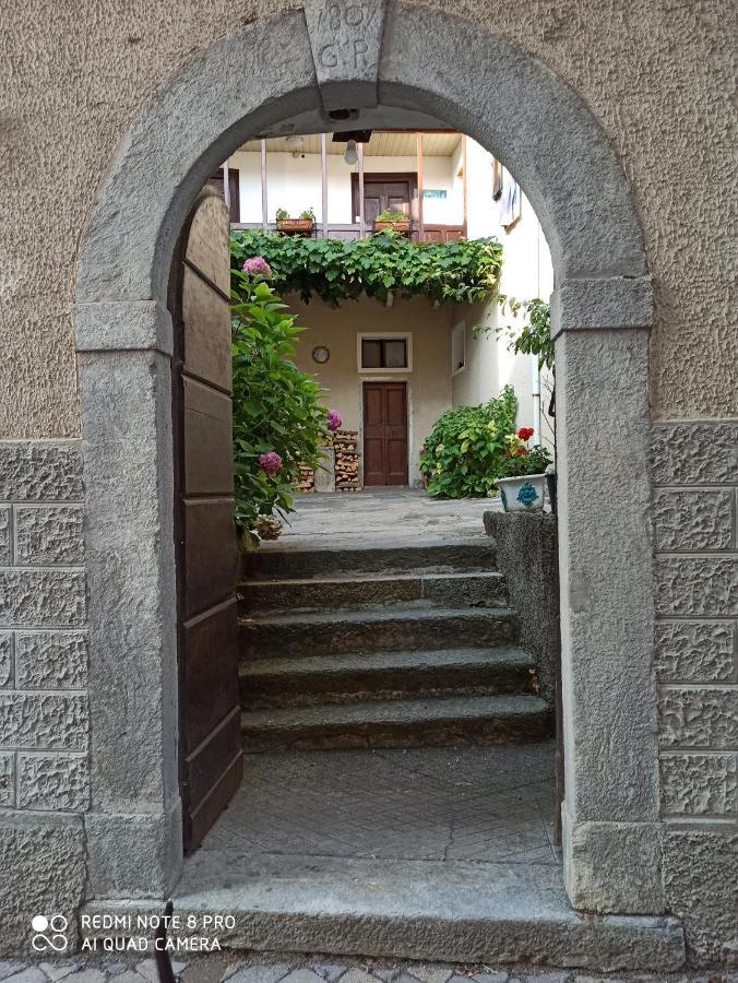 Casa Olmi Hotel Castiglione d'Intelvi Bagian luar foto